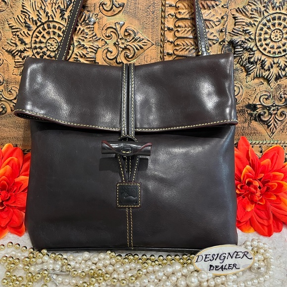 DOONEY BOURKE Florentine Toggle Dark Brownish Black Leather Crossbody VGC - Picture 2 of 14